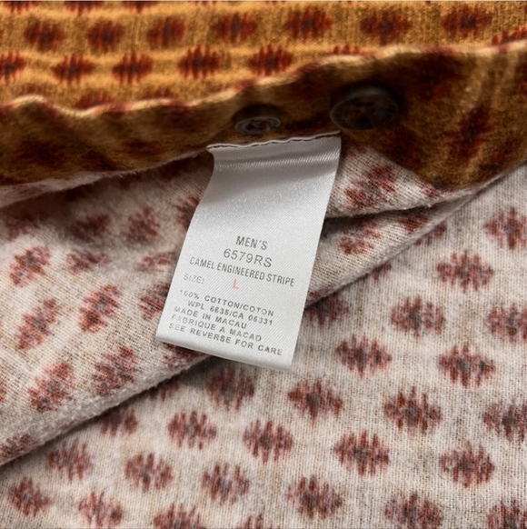 Woolrich Men's Camel Engineered Stripe Aztec Button Down Size XL - Picture 4 of 12